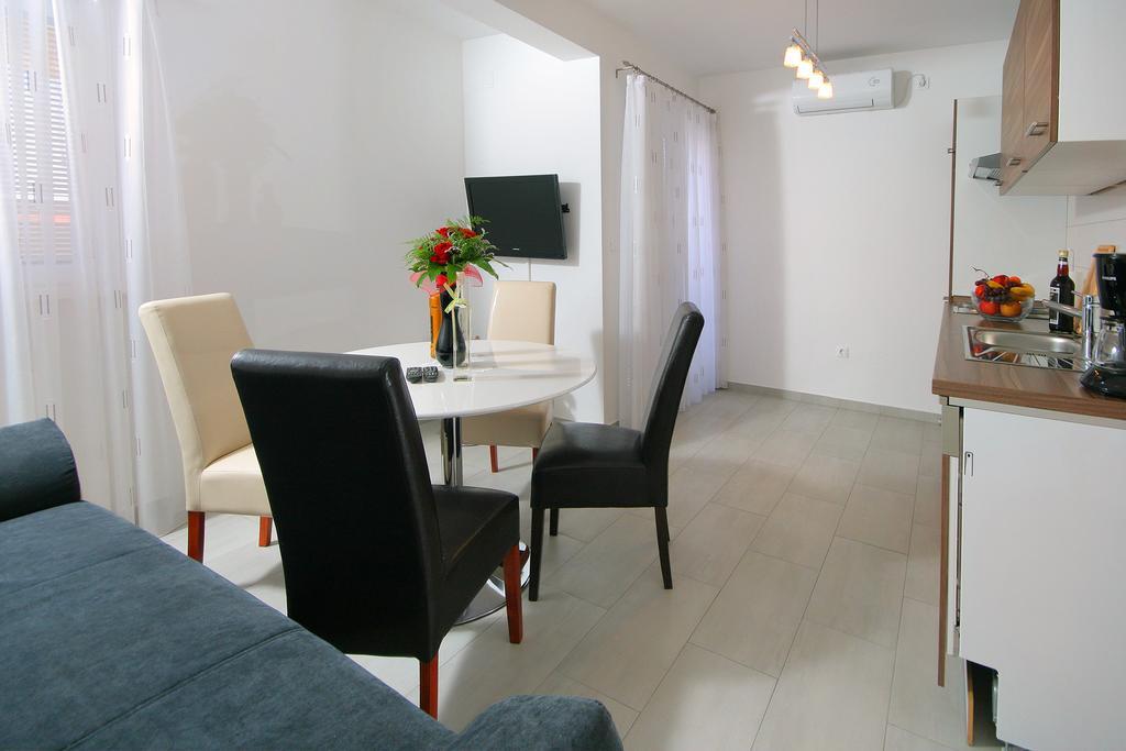 Apartmani Mane Trogir Extérieur photo