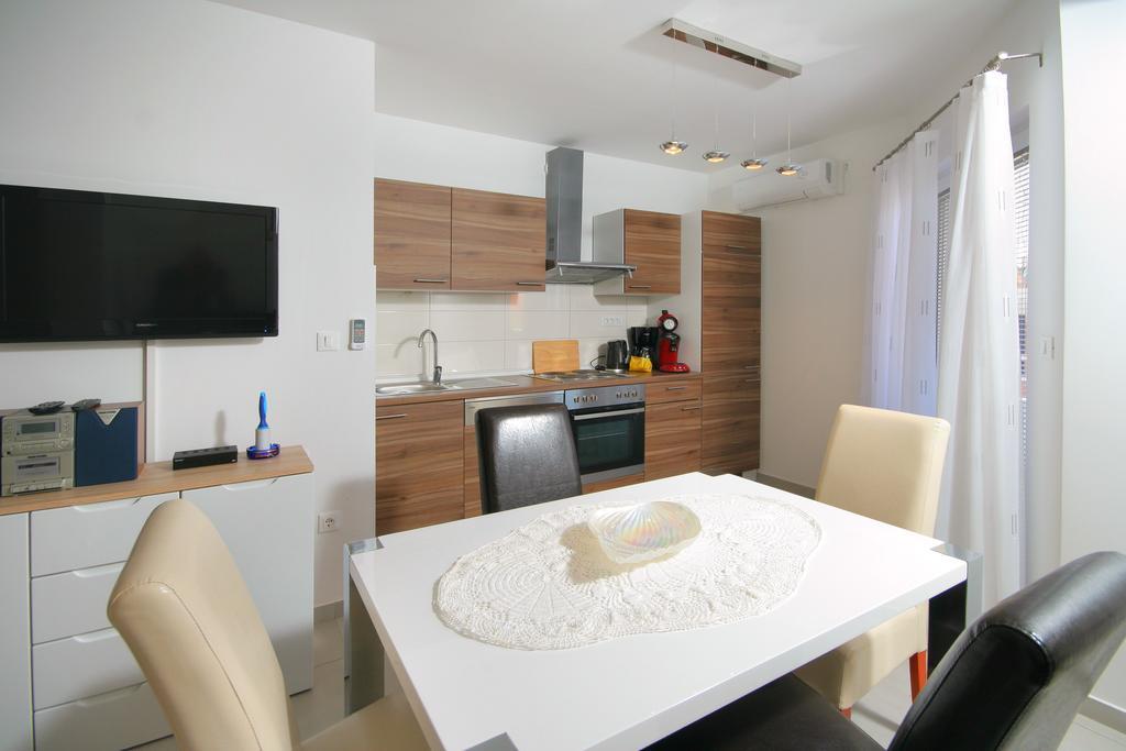 Apartmani Mane Trogir Extérieur photo