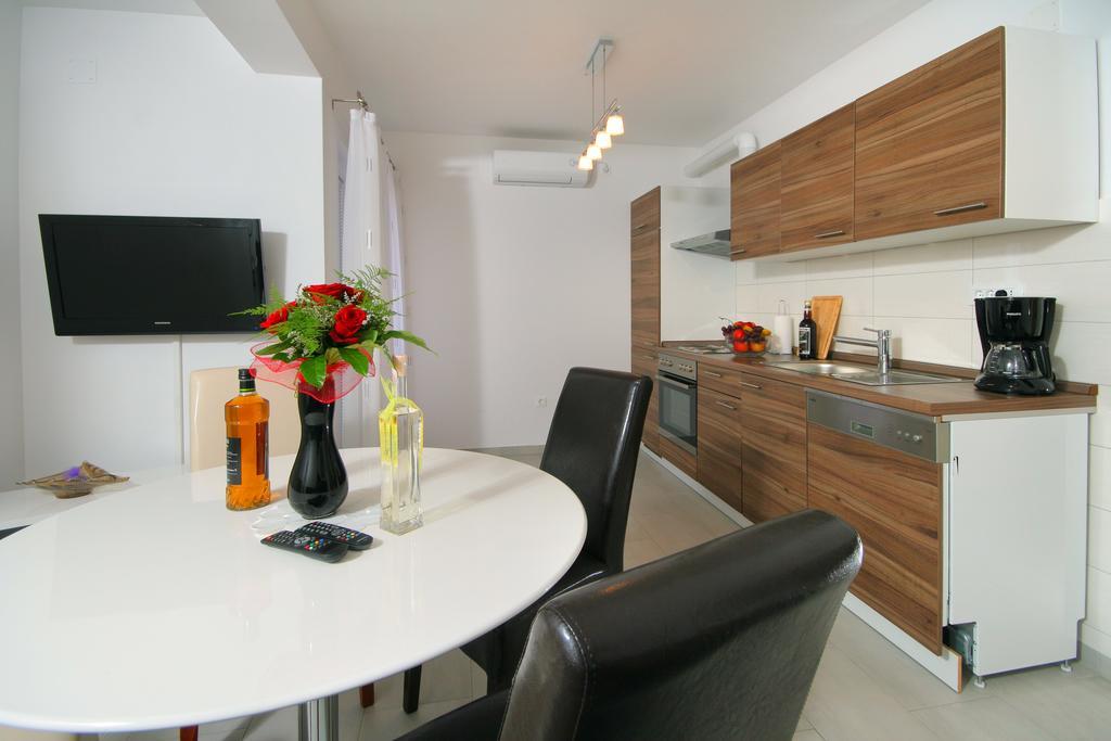 Apartmani Mane Trogir Extérieur photo